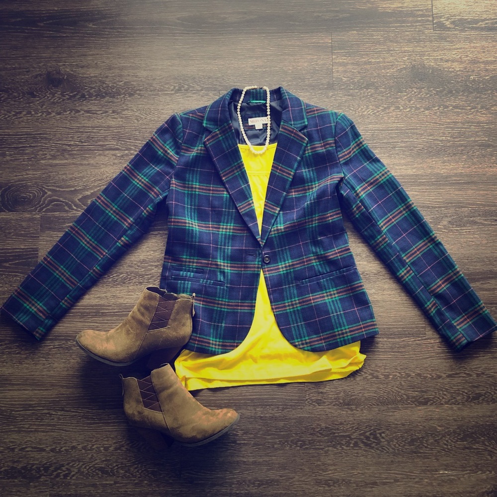 🚫🚫🚫SOLD🚫🚫🚫 Navy Plaid Blazer